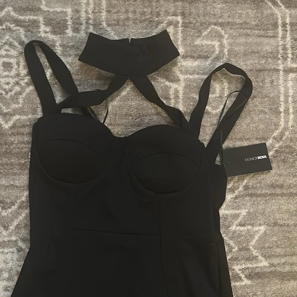 Black dress - Picture 2 of 4